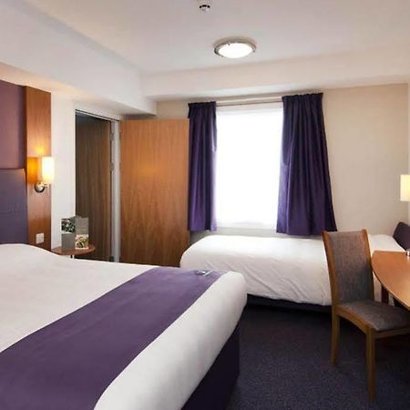 Premier Inn Greenock Eksteriør billede