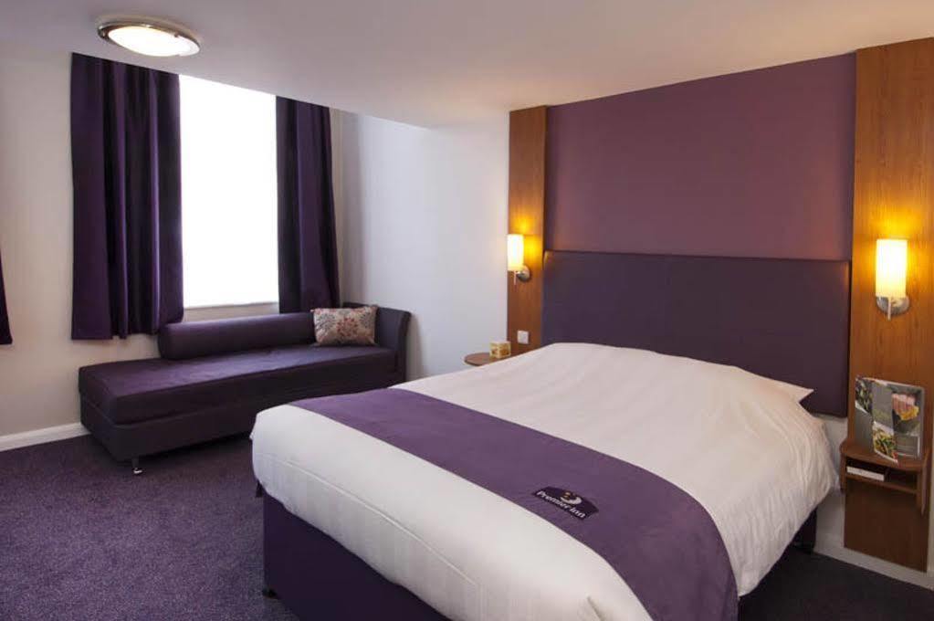 Premier Inn Greenock Eksteriør billede