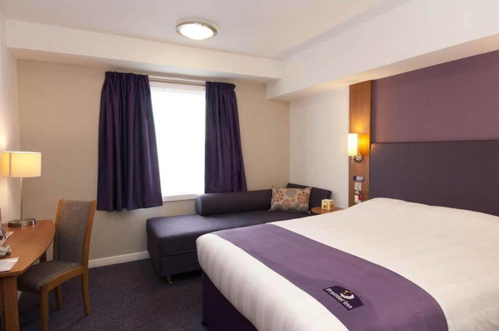 Premier Inn Greenock Eksteriør billede